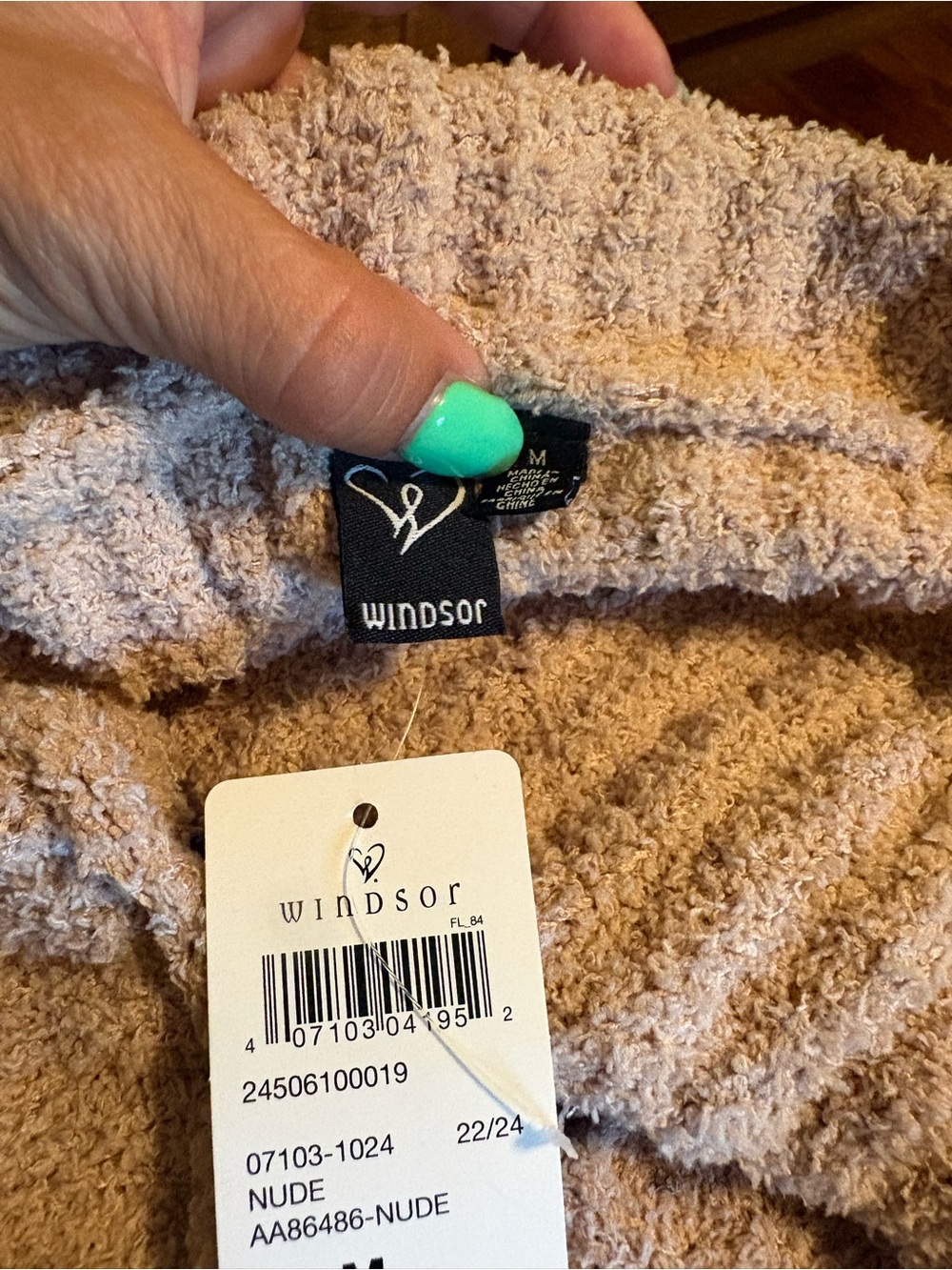 NWT Windsor Fuzzy Knit Cropped Shrug Cardigan Bolero Sweater M (0412) - Picture 3 of 4